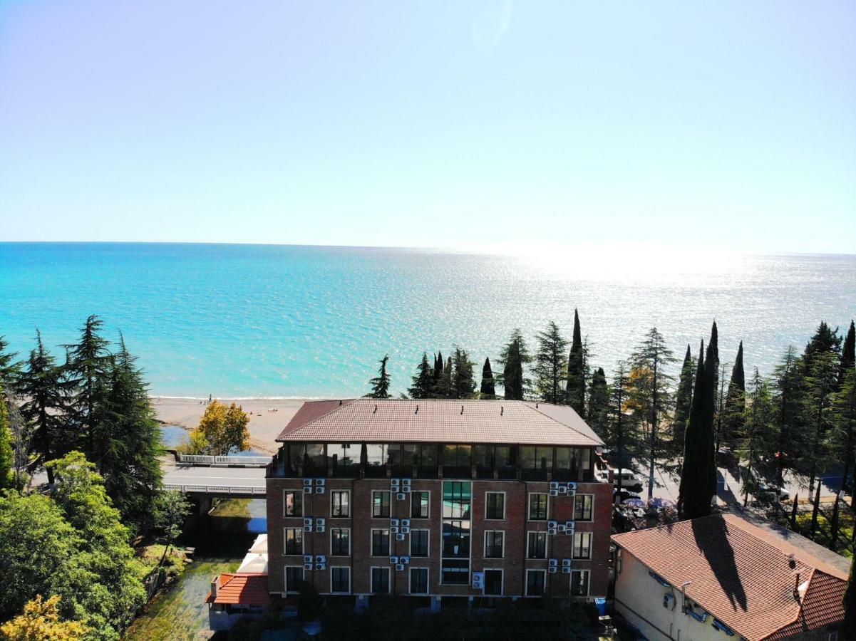 Afon Resort Hotel New Athos Exterior photo